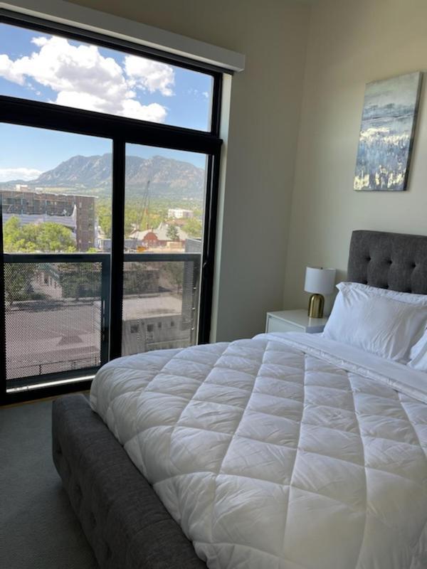 شقة Colorado Springs Luxurious Unit With Mountain View المظهر الخارجي الصورة